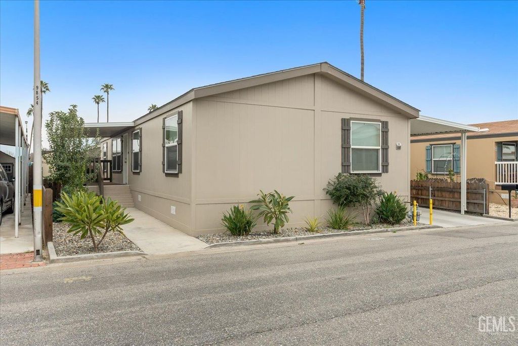 232 Vivian Street, Bakersfield, CA 93308