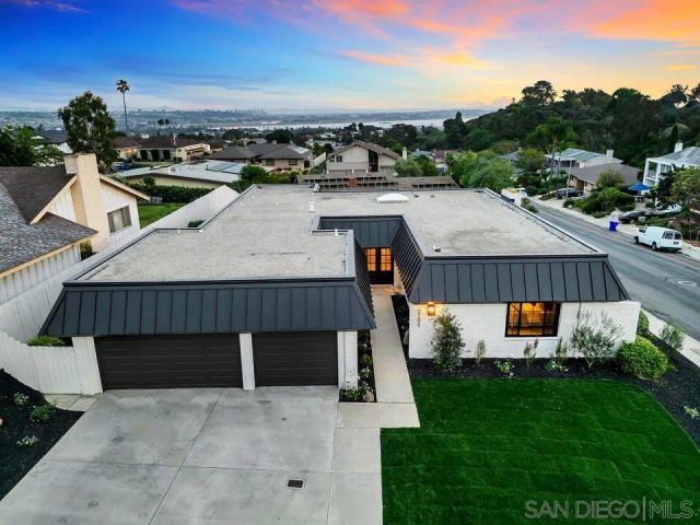 2105 Harbour Heights Rd, San Diego, CA 92109