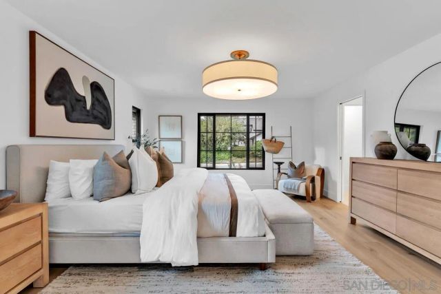 2105 Harbour Heights Rd, San Diego, CA 92109