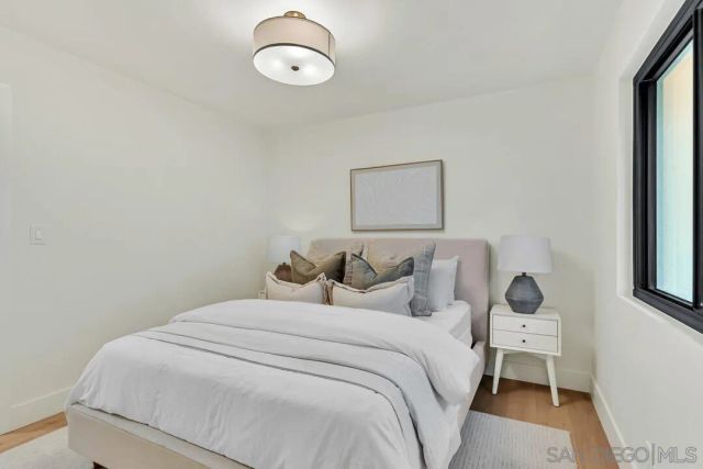 2105 Harbour Heights Rd, San Diego, CA 92109