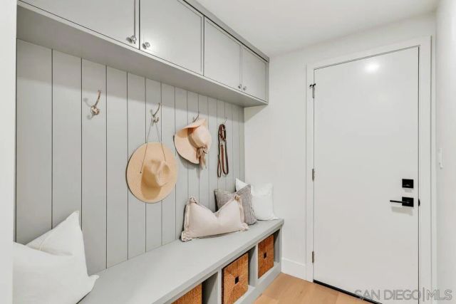 2105 Harbour Heights Rd, San Diego, CA 92109