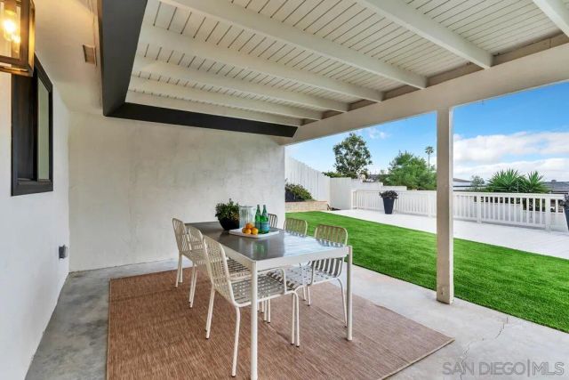 2105 Harbour Heights Rd, San Diego, CA 92109