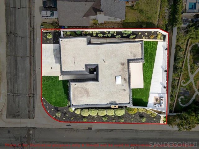 2105 Harbour Heights Rd, San Diego, CA 92109