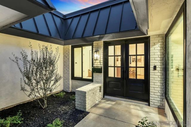 2105 Harbour Heights Rd, San Diego, CA 92109