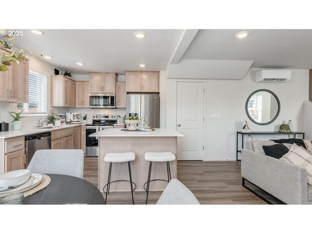 1415 Se Pheasant Ave, Gresham, OR 97080