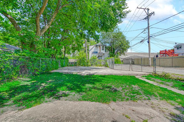 10243 S Parnell Avenue, Chicago, IL 60628