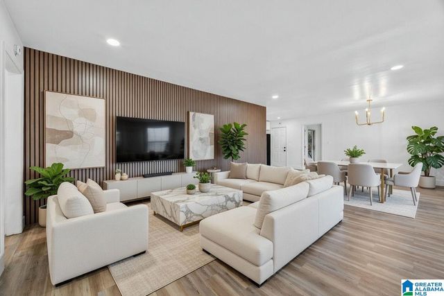 8961 GLENDALE DRIVE, Birmingham, AL 35206