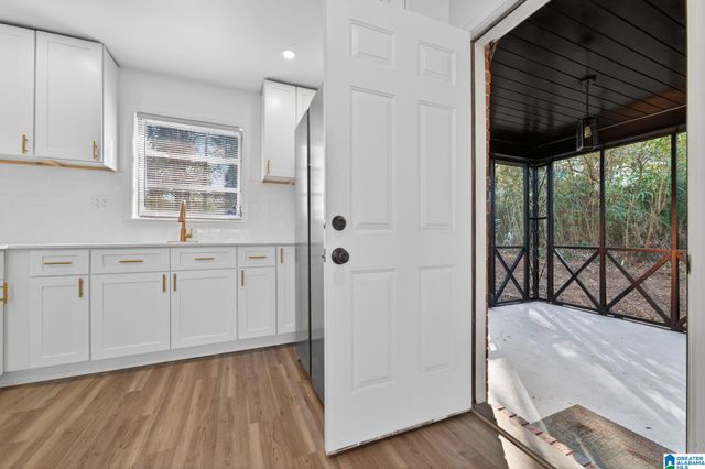 8961 GLENDALE DRIVE, Birmingham, AL 35206