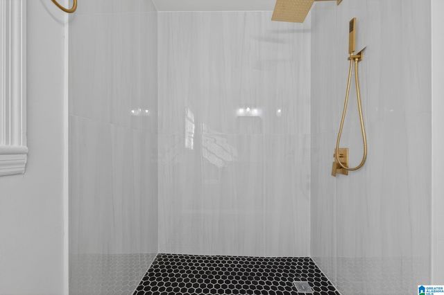 8961 GLENDALE DRIVE, Birmingham, AL 35206