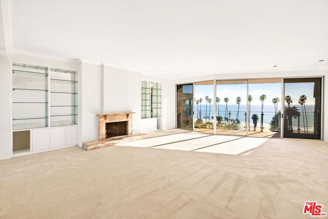 515 Ocean Avenue NPH B, Santa Monica, CA 90402