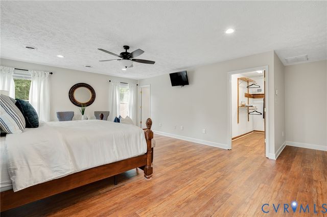 12411 Spring Run Rd, Chesterfield, VA 23832