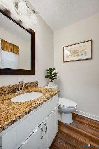 12411 Spring Run Rd, Chesterfield, VA 23832