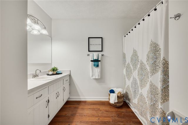 12411 Spring Run Rd, Chesterfield, VA 23832