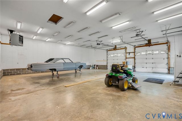 12411 Spring Run Rd, Chesterfield, VA 23832