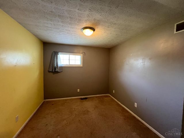 5477 Southgate Boulevard, Fairfield, OH 45014