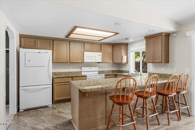 1403 Larson Creek Drive, Medford, OR 97504