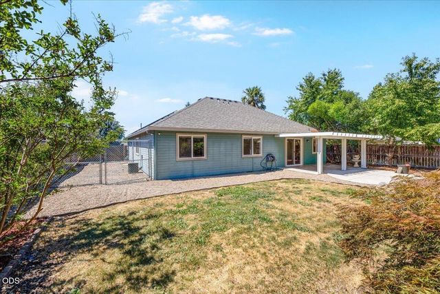 1403 Larson Creek Drive, Medford, OR 97504