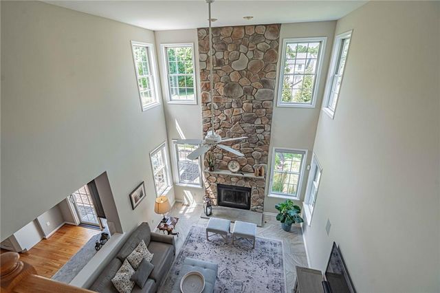 5090 Adriana Court, Upper Saucon Twp, PA 18034