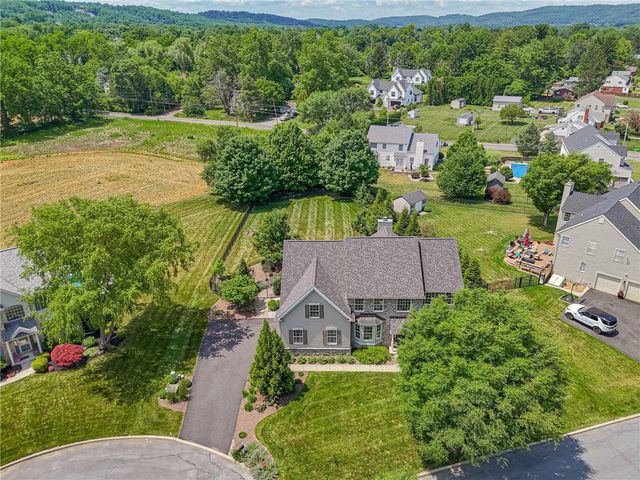 5090 Adriana Court, Upper Saucon Twp, PA 18034