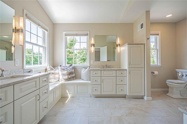 5090 Adriana Court, Upper Saucon Twp, PA 18034