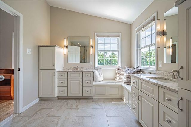 5090 Adriana Court, Upper Saucon Twp, PA 18034