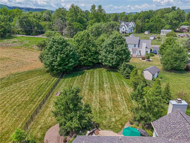 5090 Adriana Court, Upper Saucon Twp, PA 18034