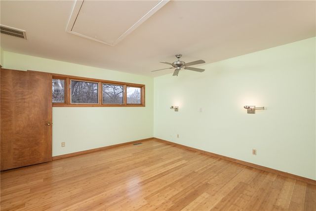 2369 N Yorkwood Drive, Fayetteville, AR 72703