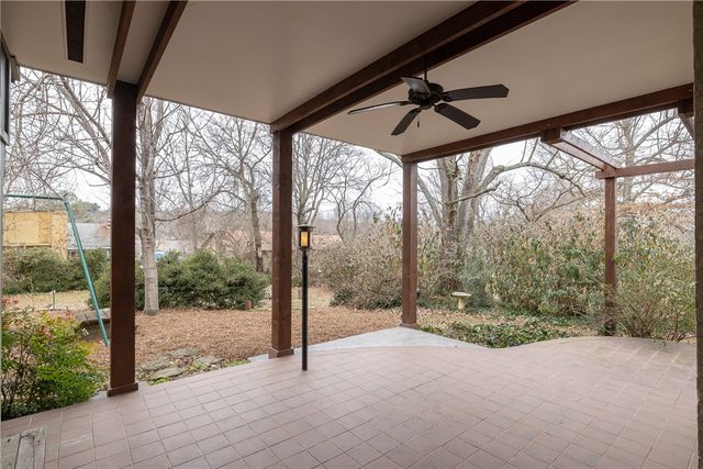 2369 N Yorkwood Drive, Fayetteville, AR 72703