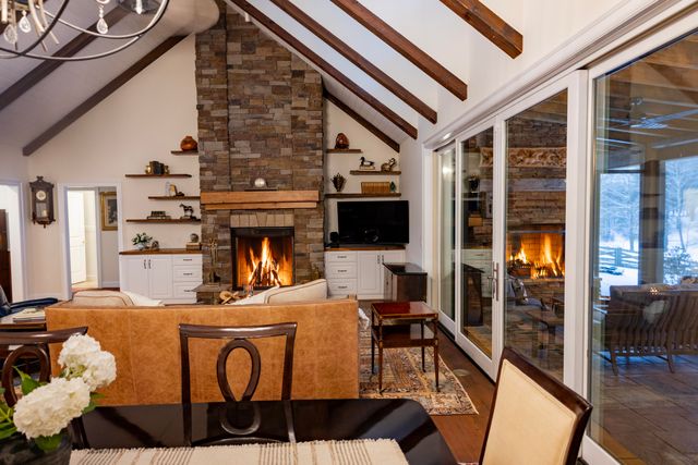 5600 Mount Tabor RD, Catawba, VA 24070