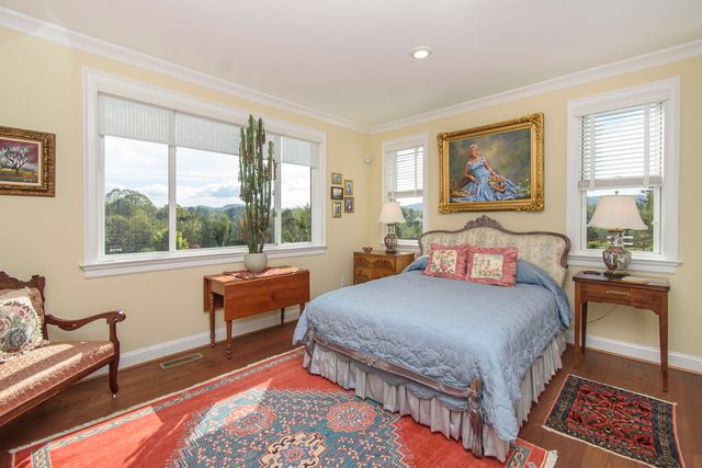 5600 Mount Tabor RD, Catawba, VA 24070