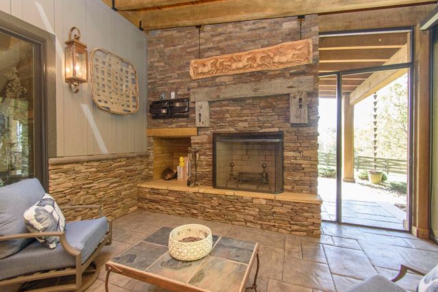 5600 Mount Tabor RD, Catawba, VA 24070