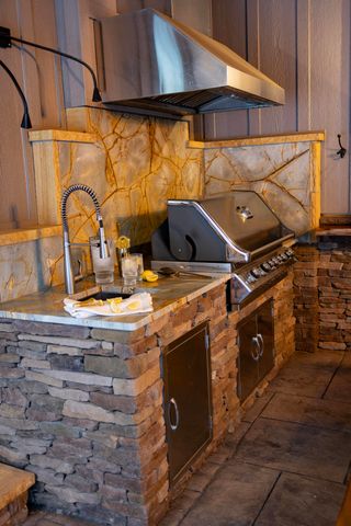 5600 Mount Tabor RD, Catawba, VA 24070