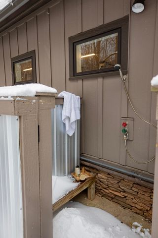 5600 Mount Tabor RD, Catawba, VA 24070