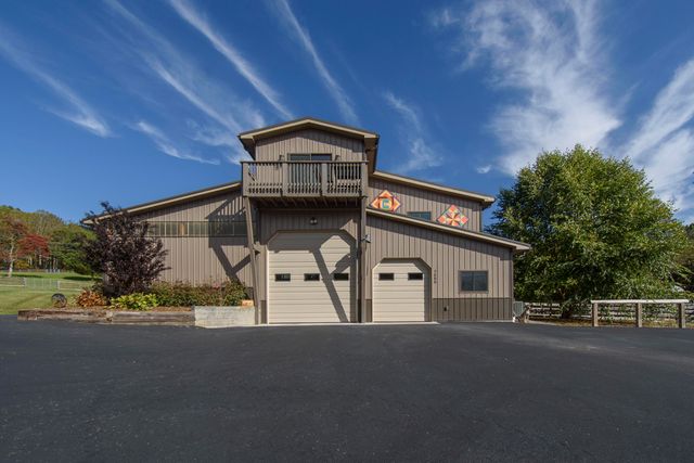 5600 Mount Tabor RD, Catawba, VA 24070