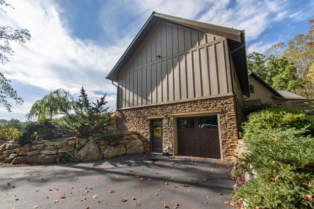 5600 Mount Tabor RD, Catawba, VA 24070