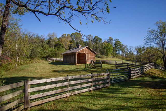 5600 Mount Tabor RD, Catawba, VA 24070