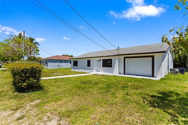 12035 SW 214th Terrace, Miami, FL 33177
