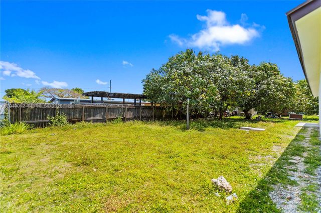 12035 SW 214th Terrace, Miami, FL 33177