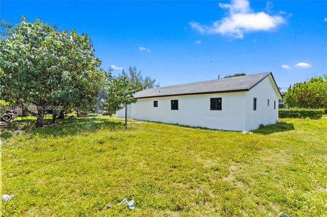 12035 SW 214th Terrace, Miami, FL 33177