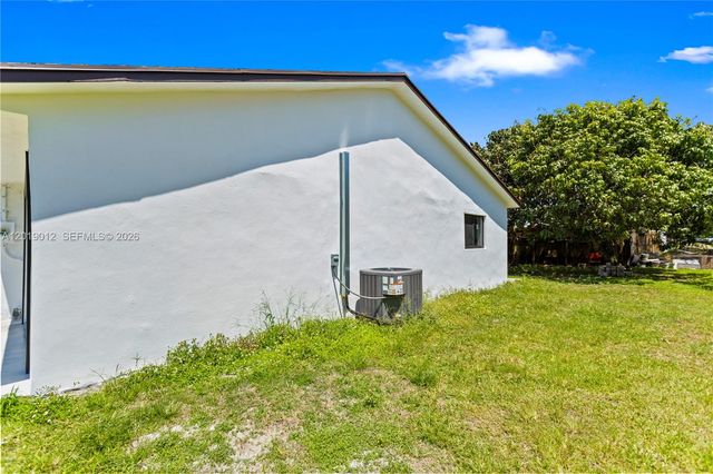 12035 SW 214th Terrace, Miami, FL 33177