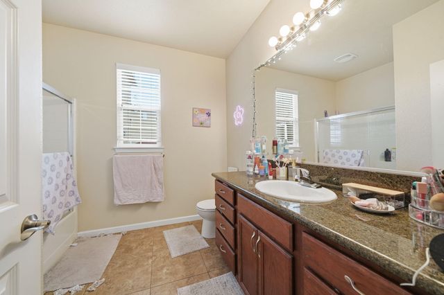 653 Mission De Oro Drive, Redding, CA 96003