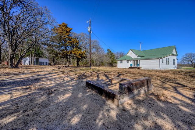 4597 W Line Road, Whitesboro, TX 76273