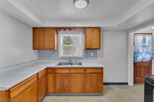 226 E 242nd Street, Euclid, OH 44123