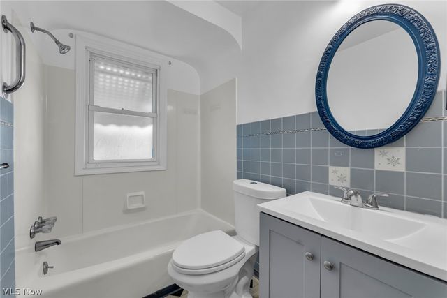 226 E 242nd Street, Euclid, OH 44123