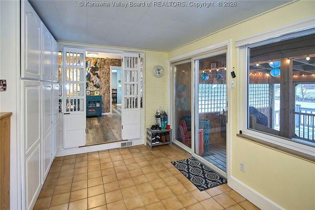 111 Beechwood Estates, Scott Depot, WV 25560