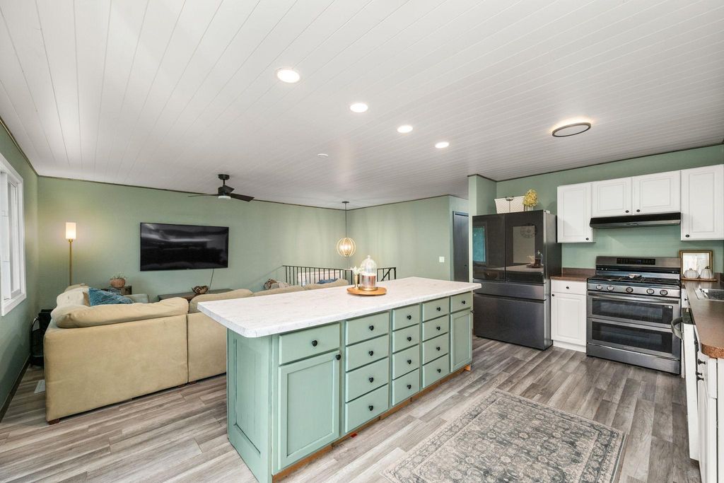 9787 Cavell Circle, Bloomington, MN 55438 — photo 5