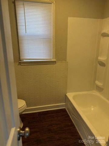 1620 Lasalle Street 2, Charlotte, NC 28216