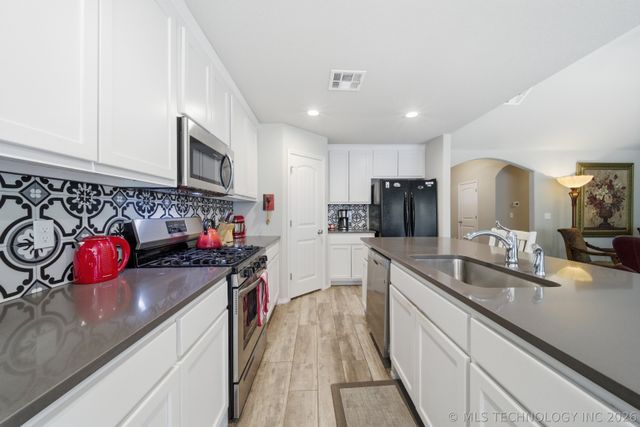 3624 N 32nd Street, Broken Arrow, OK 74014
