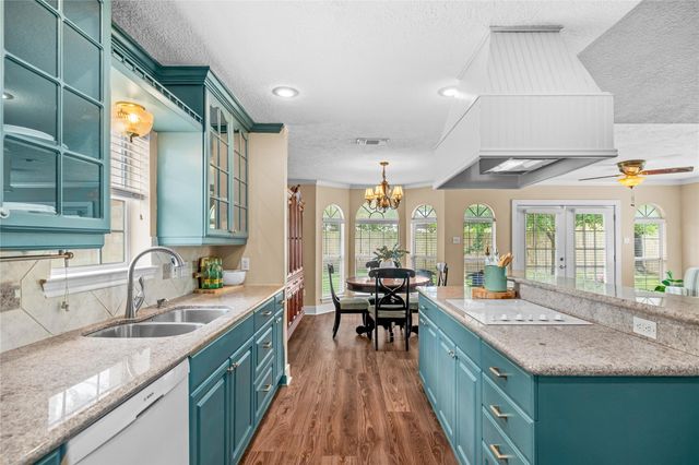 10014 Sweet Gum Lane, Baytown, TX 77521