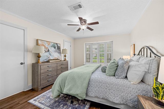 10014 Sweet Gum Lane, Baytown, TX 77521